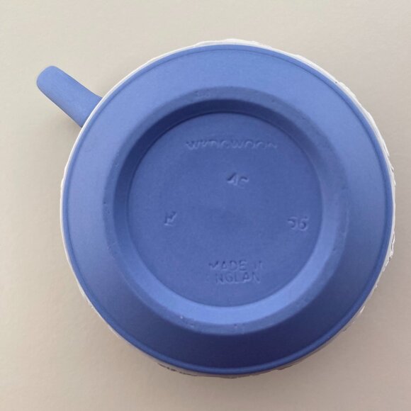 Wedgwood Blue Jasperware Teacup with White Motif - Picture 8 of 8